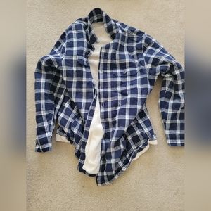 Land's End men's XL thick button up long sleeve shirt. Navy blue and white.